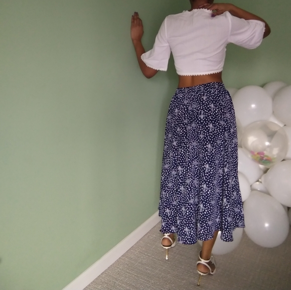 Women's blue and white printed long maxi skirt - Picture 2 of 4